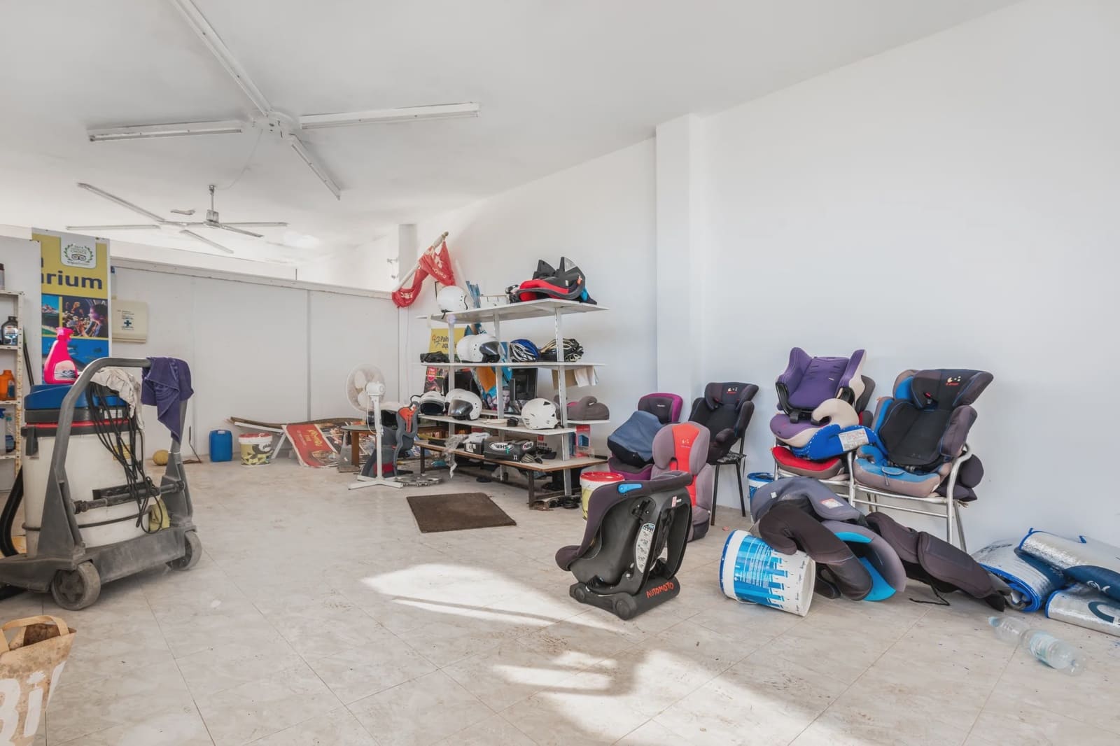 Komercyjne na sprzedaż w Cala Mandia - 600 000 € (Ref: 8687038)