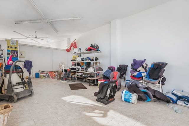 Commercieel te koop in Cala Mandia, Manacor - € 600.000 (Ref: 8687038)