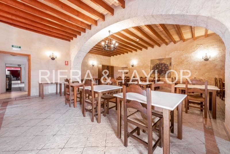 21 soveværelse Hotel til salg i Sencelles - € 6.999.000 (Ref: 8690691)