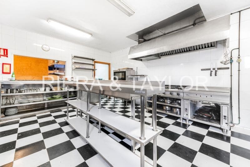 21 soveværelse Hotel til salg i Sencelles - € 6.999.000 (Ref: 8690691)