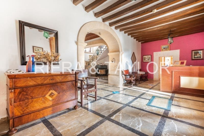 21 soveværelse Hotel til salg i Sencelles - € 6.999.000 (Ref: 8690691)