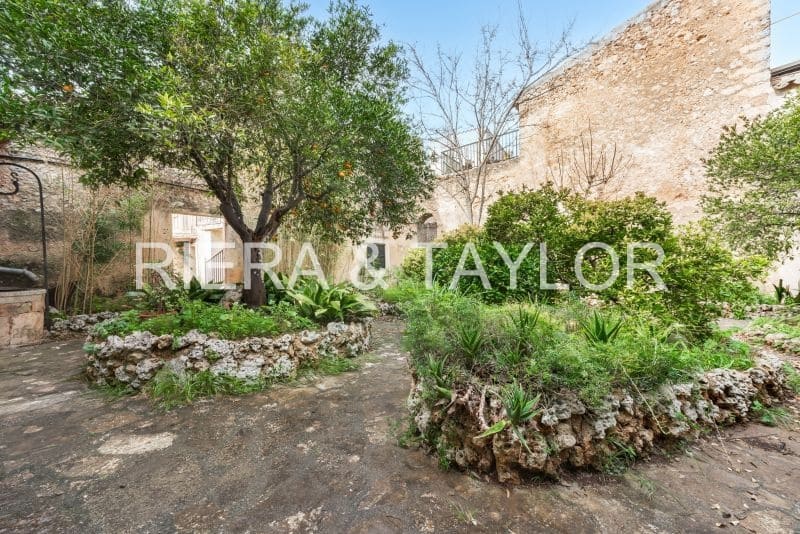 21 soveværelse Hotel til salg i Sencelles - € 6.999.000 (Ref: 8690691)