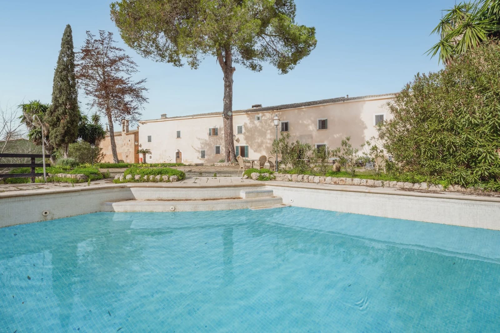 21 bedroom Hotel for sale in Sencelles - € 6,999,000 (Ref: 8690691)