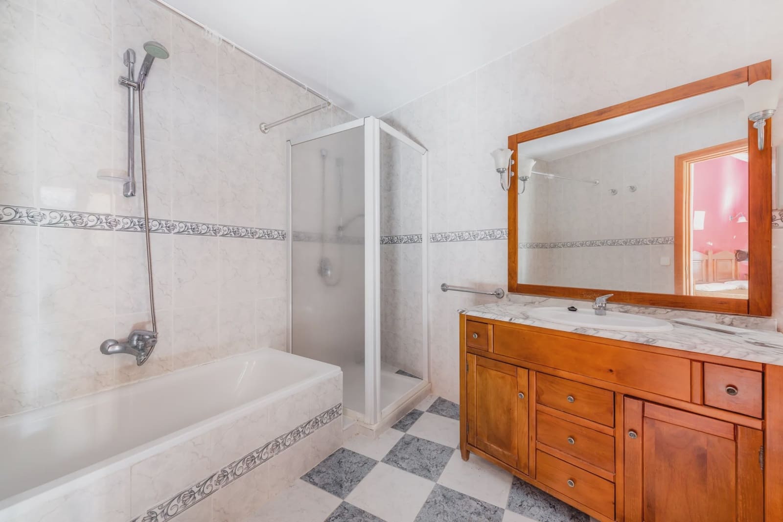 21 bedroom Hotel for sale in Sencelles - € 6,999,000 (Ref: 8690691)