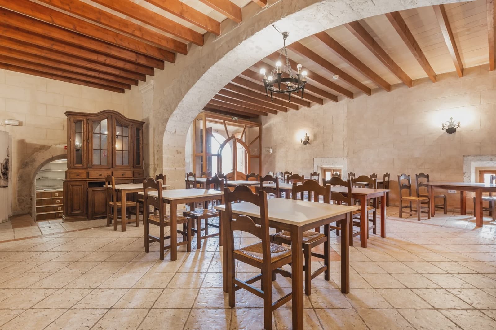 21 bedroom Hotel for sale in Sencelles - € 6,999,000 (Ref: 8690691)