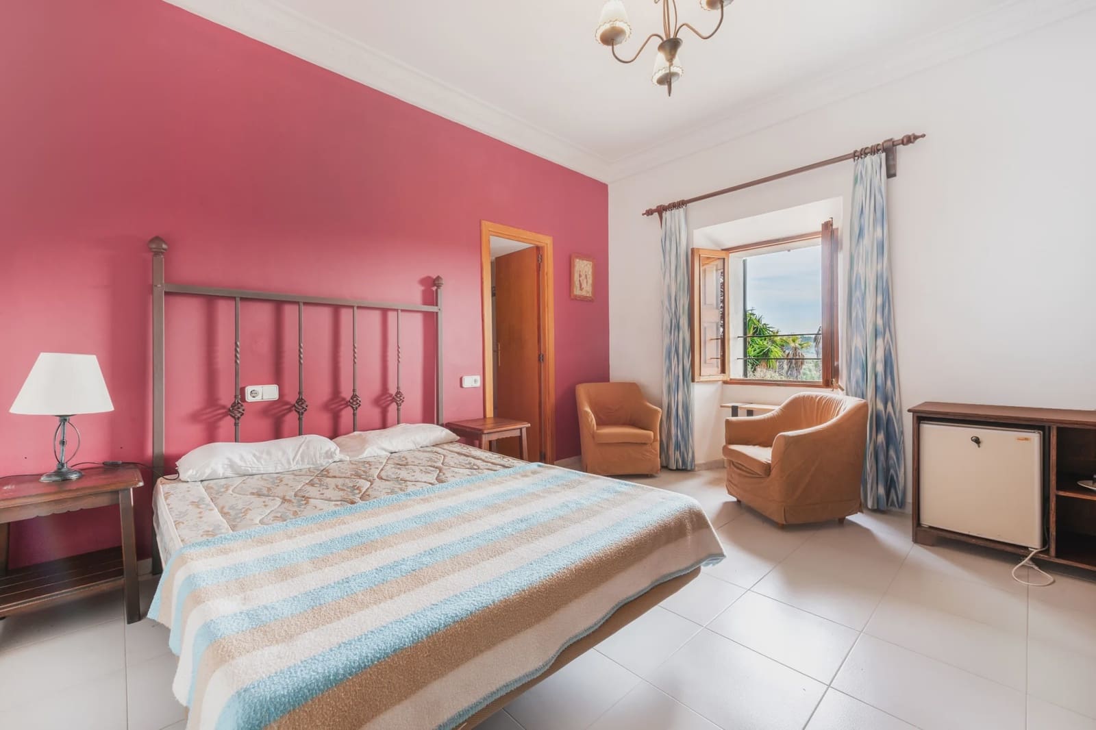 21 bedroom Hotel for sale in Sencelles - € 6,999,000 (Ref: 8690691)