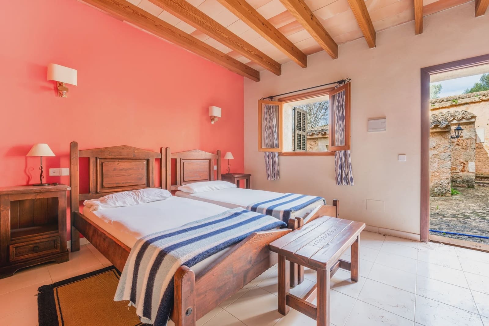 21 bedroom Hotel for sale in Sencelles - € 6,999,000 (Ref: 8690691)