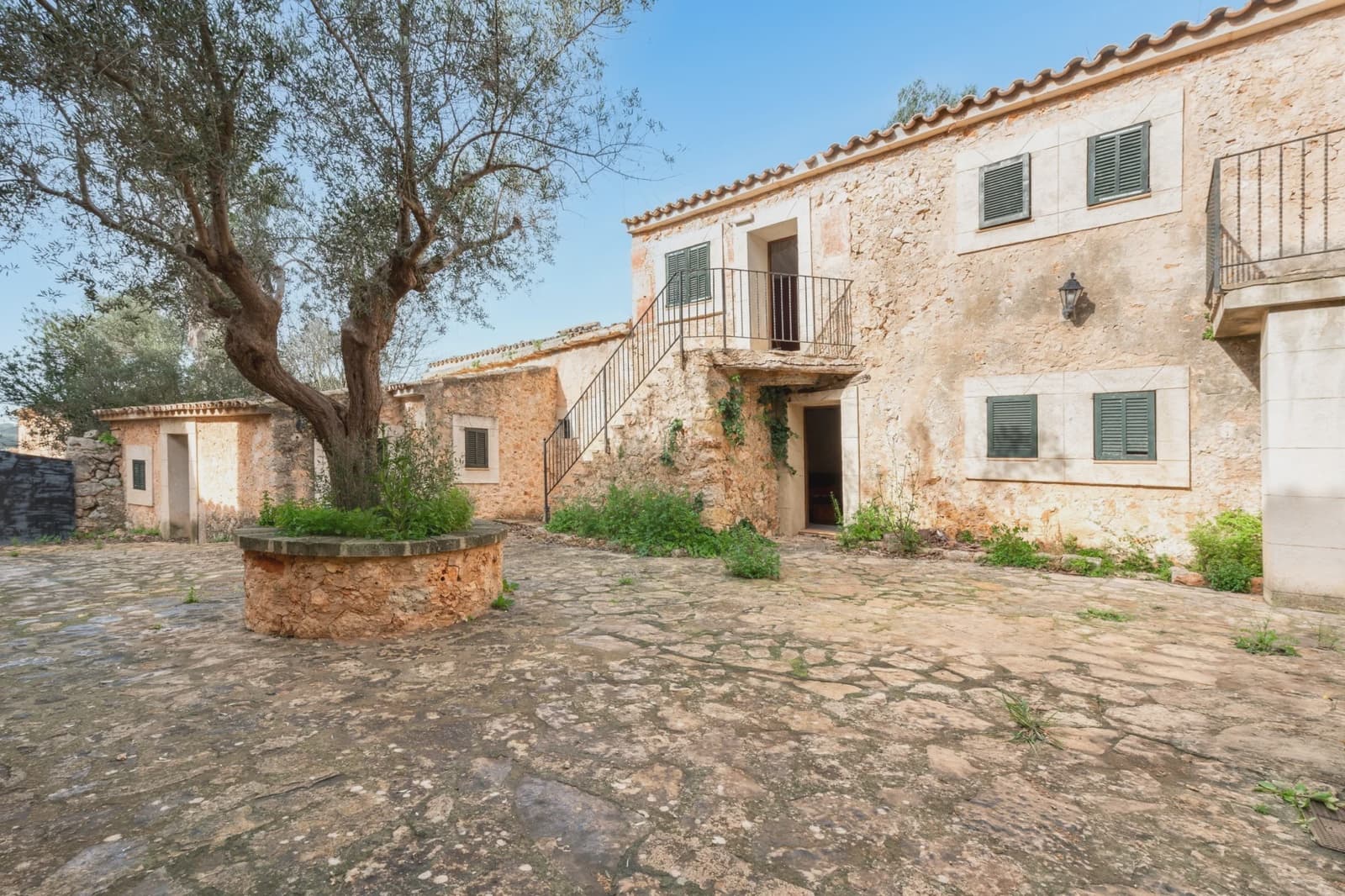 21 bedroom Hotel for sale in Sencelles - € 6,999,000 (Ref: 8690691)