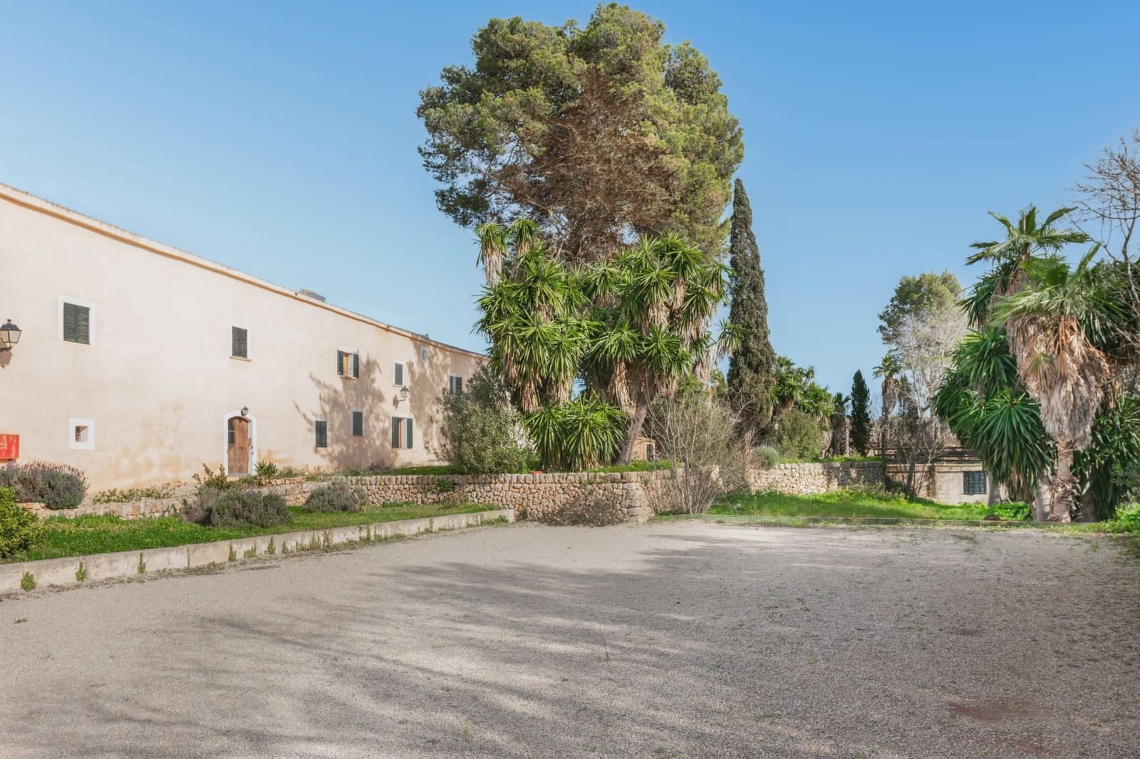 21 bedroom Hotel for sale in Sencelles - € 6,999,000 (Ref: 8690691)