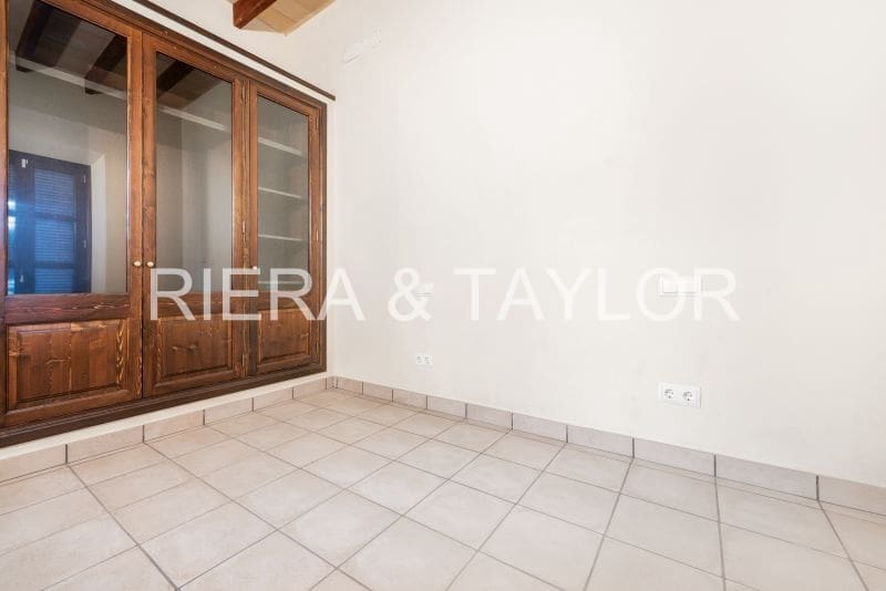 8 soveværelse Byhus til salg i Capdepera - € 585.000 (Ref: 8695289)