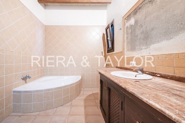 8 soverom Hus til salgs i Capdepera - € 585 000 (Ref: 8695289)