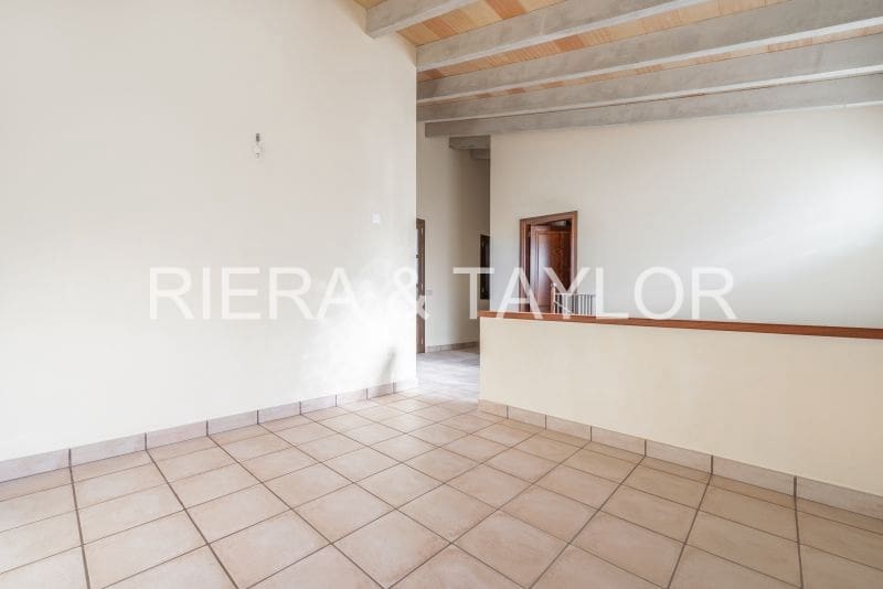 8 soveværelse Byhus til salg i Capdepera - € 585.000 (Ref: 8695289)