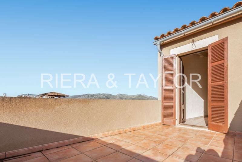 8 soveværelse Byhus til salg i Capdepera - € 585.000 (Ref: 8695289)