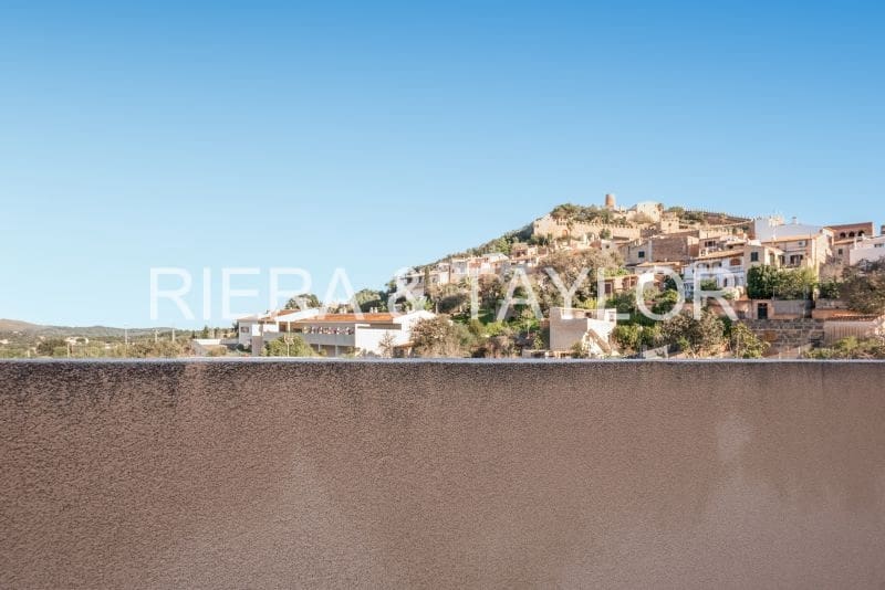 8 soveværelse Byhus til salg i Capdepera - € 585.000 (Ref: 8695289)