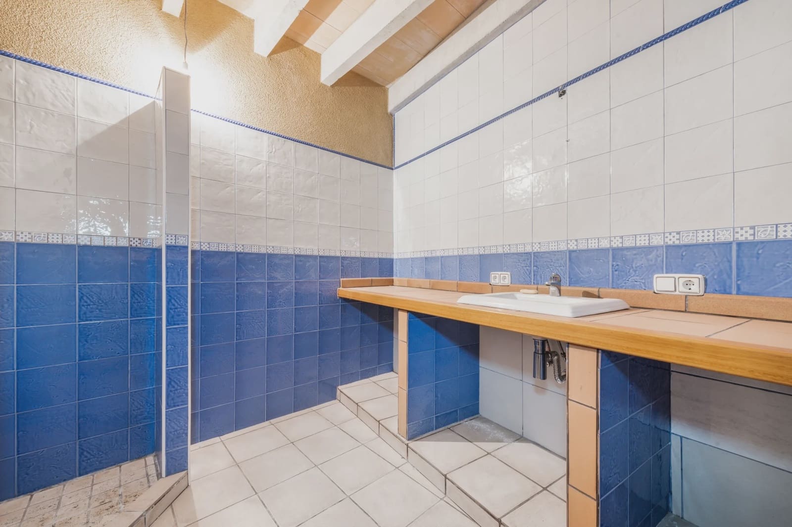 8 soveværelse Byhus til salg i Capdepera - € 660.000 (Ref: 8695289)
