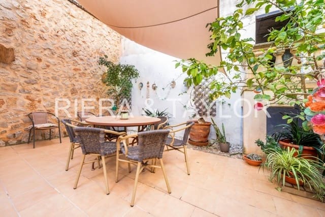 5 soveværelse Byhus til salg i Manacor - € 580.000 (Ref: 8776506)