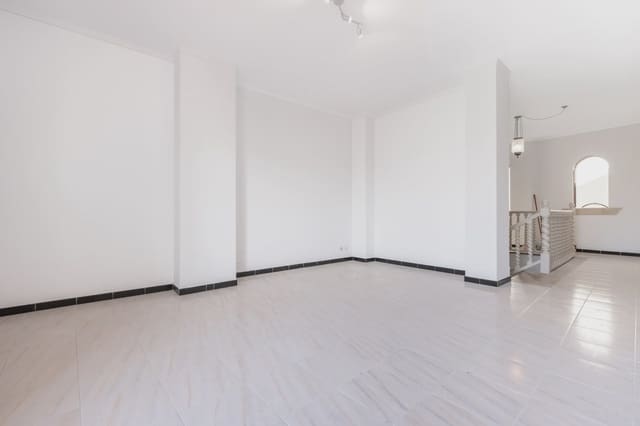 5 soverom Hus til salgs i Manacor med garasje - € 470 000 (Ref: 8777579)
