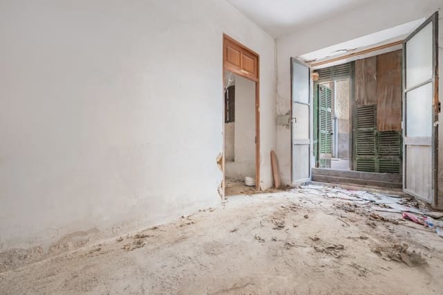 Dom na sprzedaż w Vilafranca de Bonany - 190 000 € (Ref: 8826179)