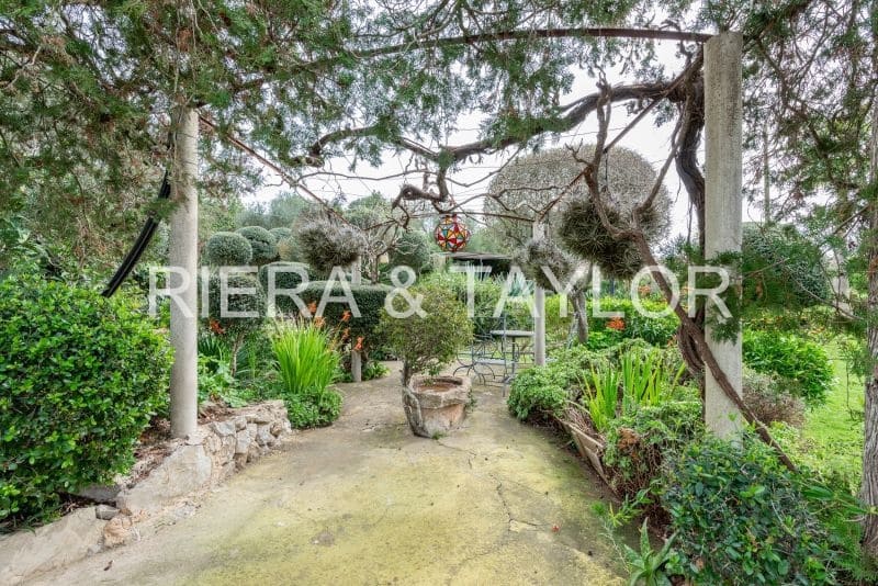 5 soveværelse Finca/Landehus til salg i Son Macia - € 1.225.000 (Ref: 8835797)