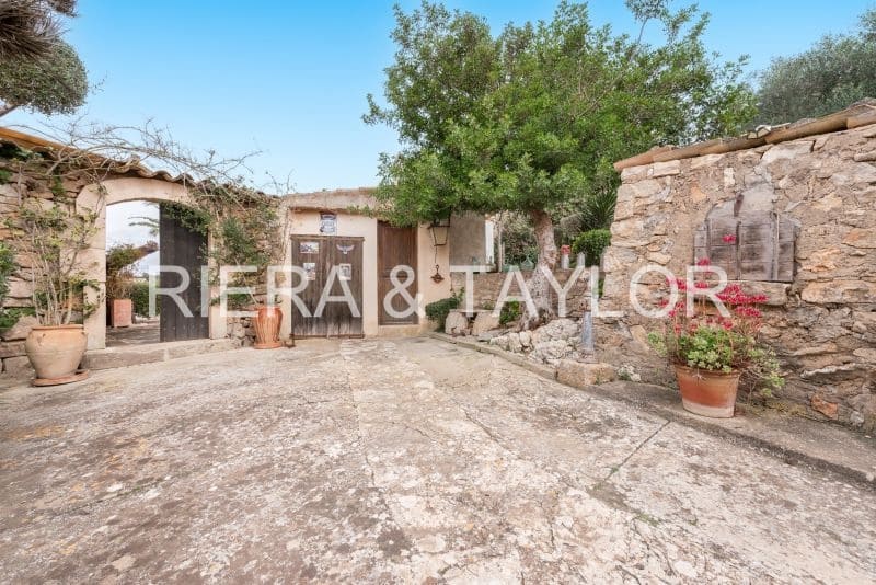 5 soveværelse Finca/Landehus til salg i Son Macia - € 1.225.000 (Ref: 8835797)