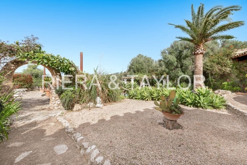 5 soveværelse Finca/Landehus til salg i Son Macia - € 1.225.000 (Ref: 8835797)