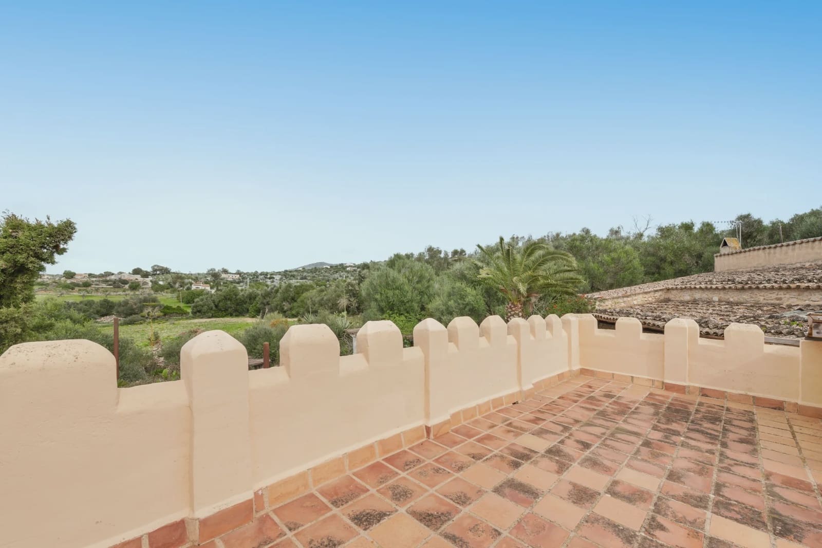 5 soveværelse Finca/Landehus til salg i Son Macia med swimmingpool - € 1.225.000 (Ref: 8835797)