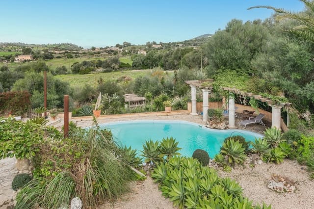 5 soveværelse Finca/Landehus til salg i Son Macia, Manacor med swimmingpool - € 1.225.000 (Ref: 8835797)