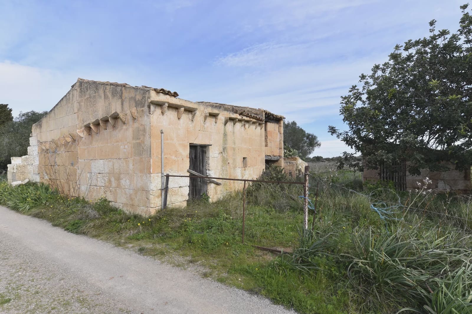 Finka/Dom wiejski na sprzedaż w S'Illot - 375 000 € (Ref: 8837042)