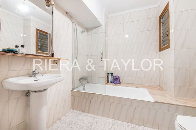 6 soverom Hus til salgs i Petra - € 339 000 (Ref: 8837442)