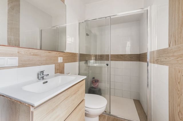 6 soveværelse Byhus til salg i Petra - € 336.000 (Ref: 8837442)