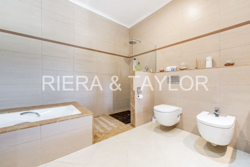 4 makuuhuone Maalaistalo myytävänä paikassa Petra - 700 000 € (Ref: 8839333)