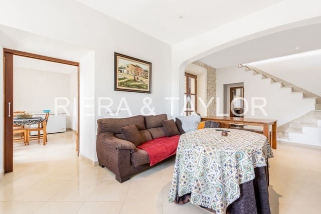 4 soveværelse Finca/Landehus til salg i Petra - € 700.000 (Ref: 8839333)