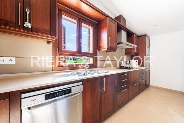 4 soveværelse Finca/Landehus til salg i Petra - € 700.000 (Ref: 8839333)