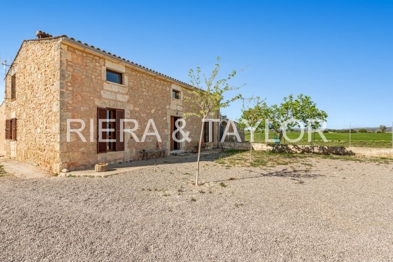 4 makuuhuone Maalaistalo myytävänä paikassa Petra - 700 000 € (Ref: 8839333)