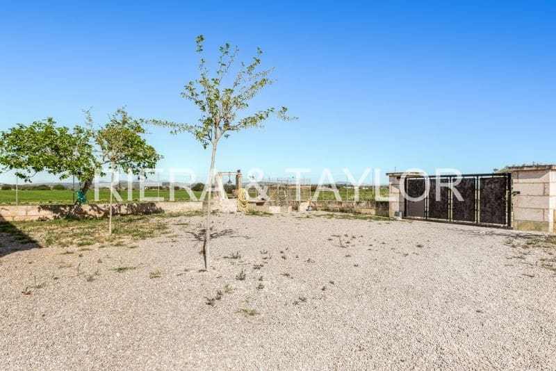 4 makuuhuone Maalaistalo myytävänä paikassa Petra - 700 000 € (Ref: 8839333)