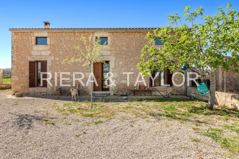 4 makuuhuone Maalaistalo myytävänä paikassa Petra - 700 000 € (Ref: 8839333)