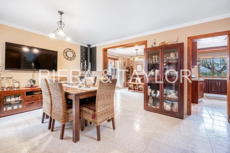 5 slaapkamer Finca/Landhuis te koop in Sencelles - € 845.000 (Ref: 8842472)