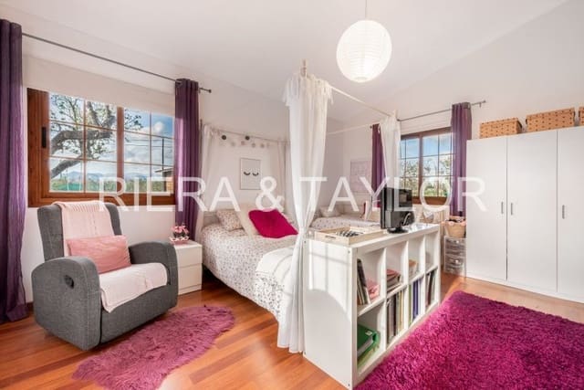 5 slaapkamer Finca/Landhuis te koop in Sencelles - € 845.000 (Ref: 8842472)