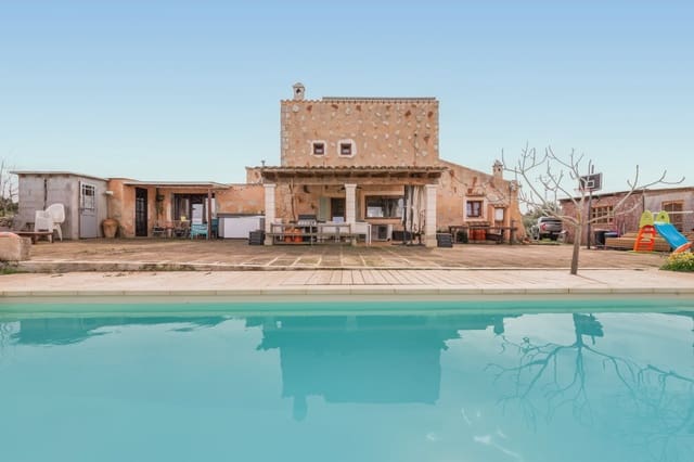 4 bedroom Finca/Country House for sale in Manacor - € 790,000 (Ref: 8848481)