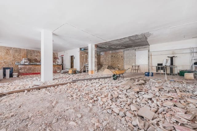 Commercieel te koop in Calas de Mallorca, Manacor - € 137.000 (Ref: 8867540)