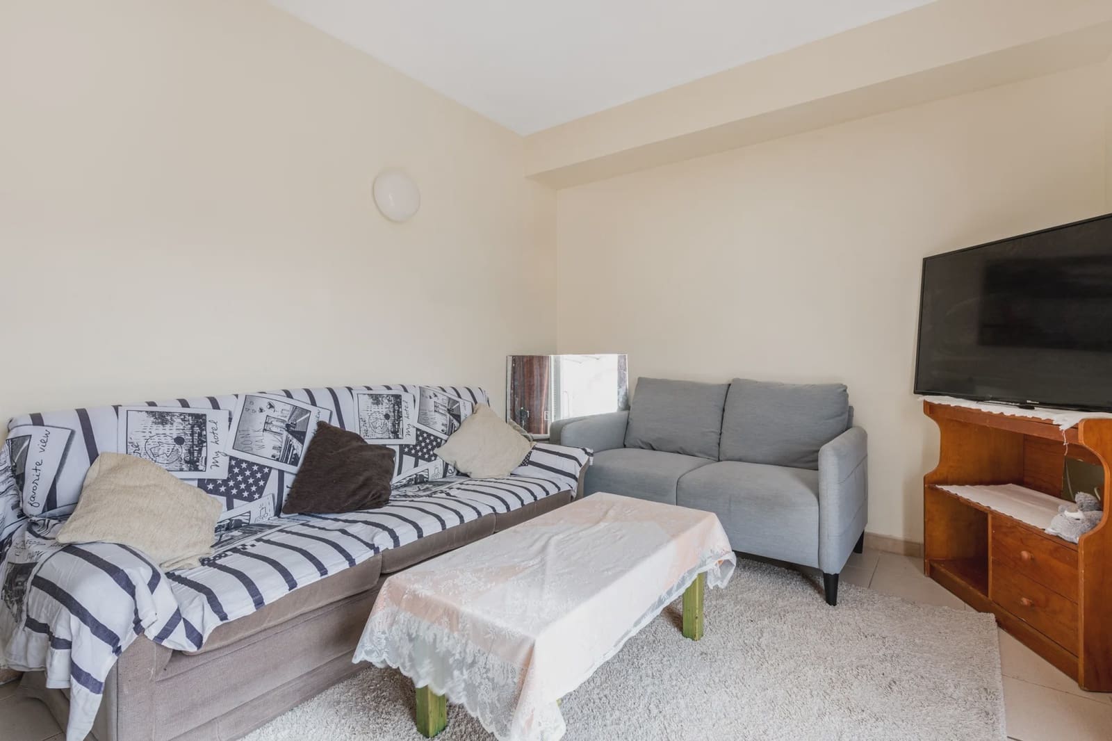 2 bedroom Commercial for sale in Calas de Mallorca - € 208,000 (Ref: 8868480)