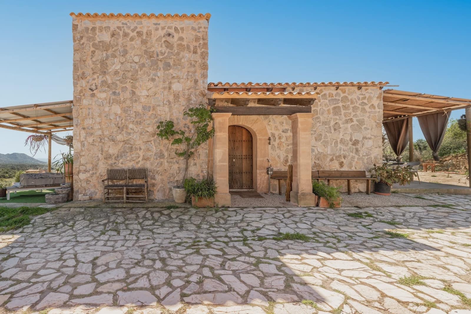 3 Zimmer Finca/Landgut zu verkaufen in Son Servera - 945.000 € (Ref: 8918361)