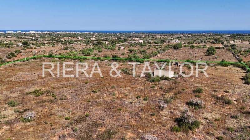 Finca/Landehus til salg i Portocristo / Port de Manacor - € 300.000 (Ref: 8969418)