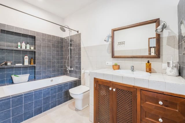 5 quarto Casa em Banda para venda em Son Servera - 759 900 € (Ref: 8973967)