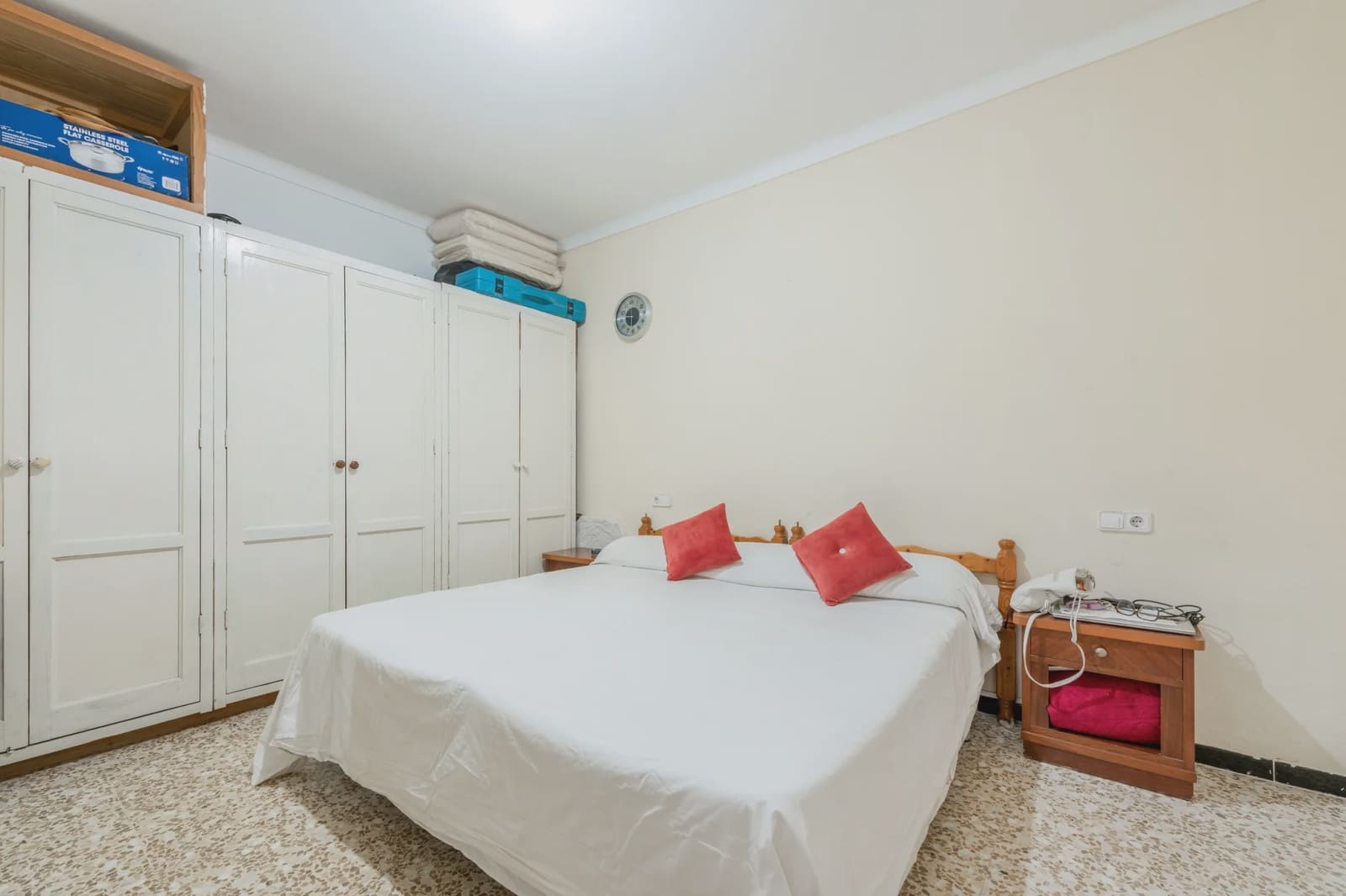 5 bedroom Apartment for sale in Ses Salines - € 370,000 (Ref: 8994160)