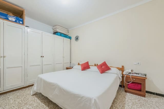 5 sypialnia Apartament na sprzedaż w Ses Salines - 370 000 € (Ref: 8994160)