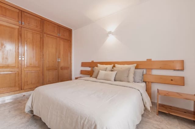 4 bedroom Townhouse for sale in Portocolom, Felanitx - € 469,000 (Ref: 9013589)
