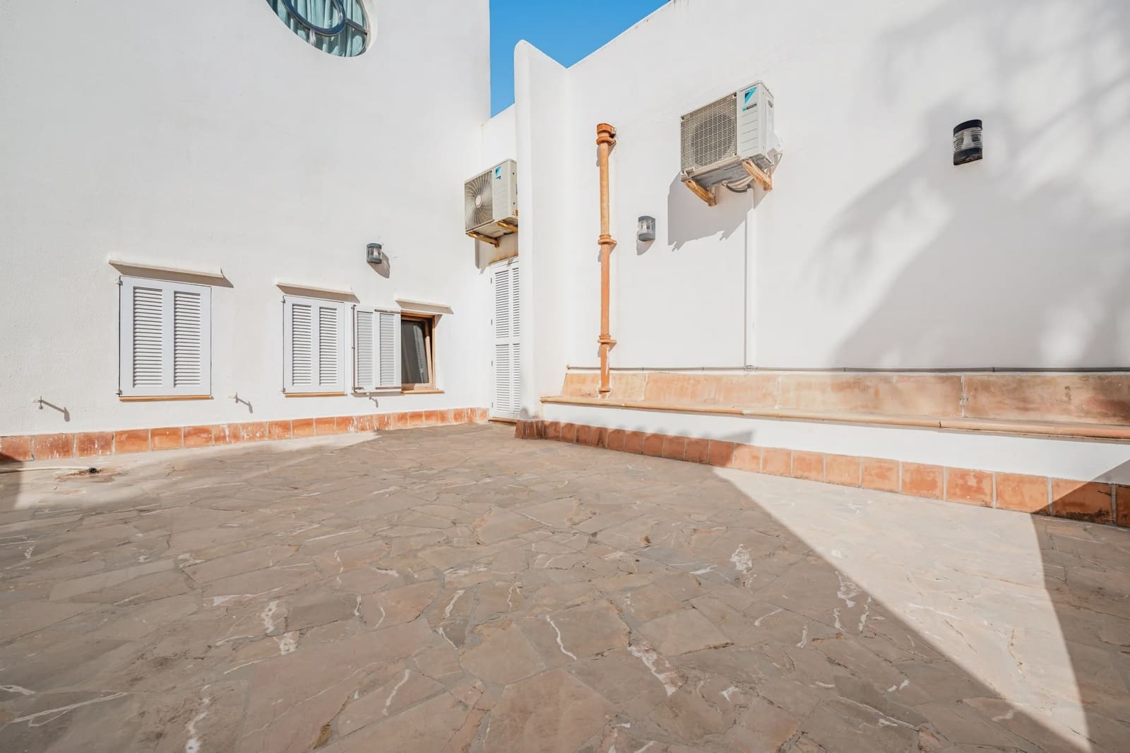 6 bedroom Townhouse for sale in Sa Coma - € 1,100,000 (Ref: 9072246)