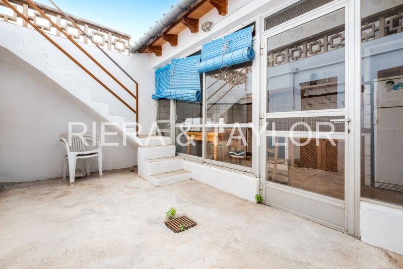 4 bedroom Townhouse for sale in Vilafranca de Bonany - € 325,000 (Ref: 9074110)