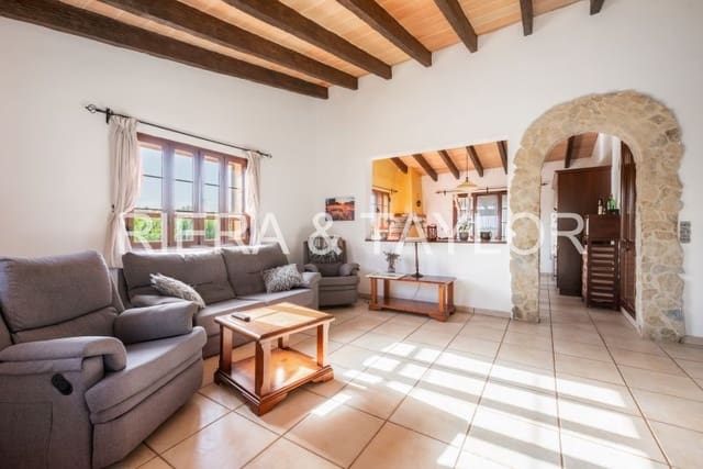3 bedroom Finca/Country House for sale in Manacor - € 1,000,000 (Ref: 9103188)